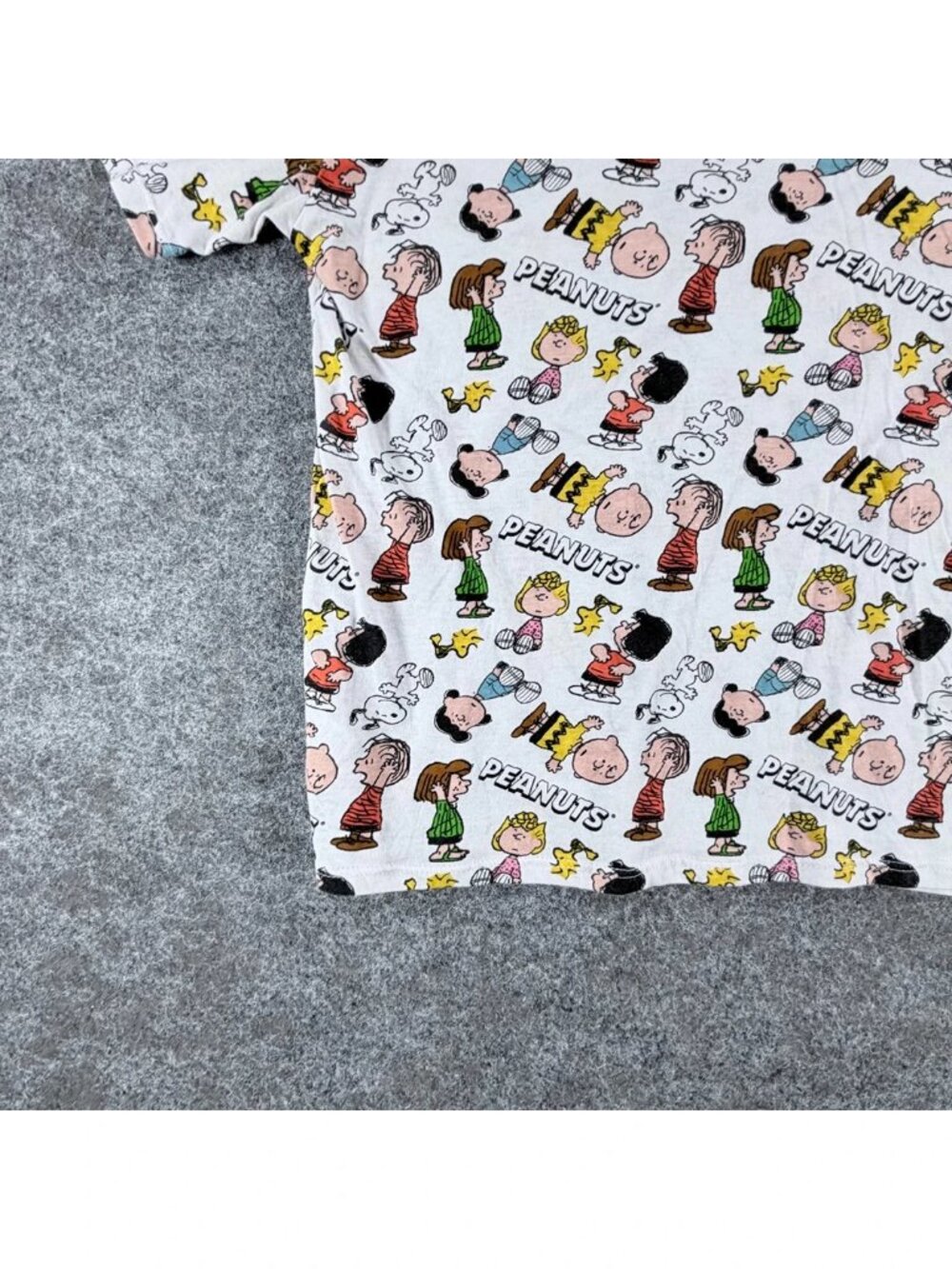 Peanuts Worldwide 2020 T-Shirt Kids M 7-9 White All Over Print Peanuts Character - Picture 15 of 16